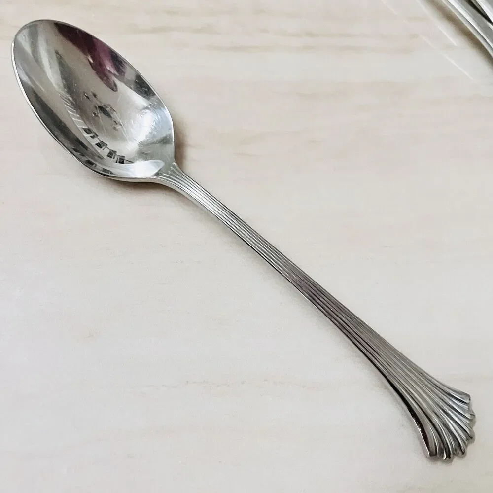 7pc INTERNATIONAL Tiara Soup Spoon Stainless 18/8Fan Ribbed/Ridges Glossy Korea